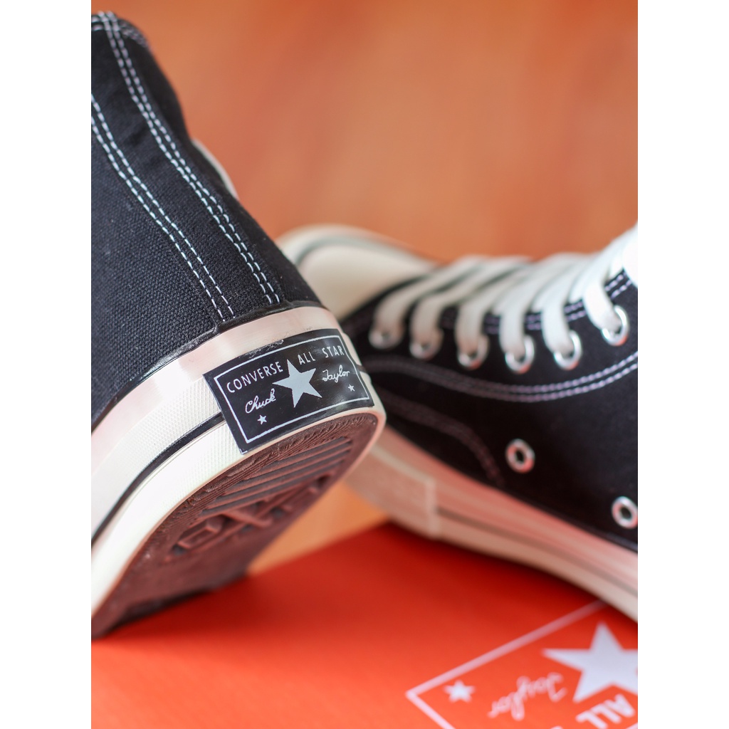 Sepatu Converse  70’s Chuck Taylor Unisex (LIVE)