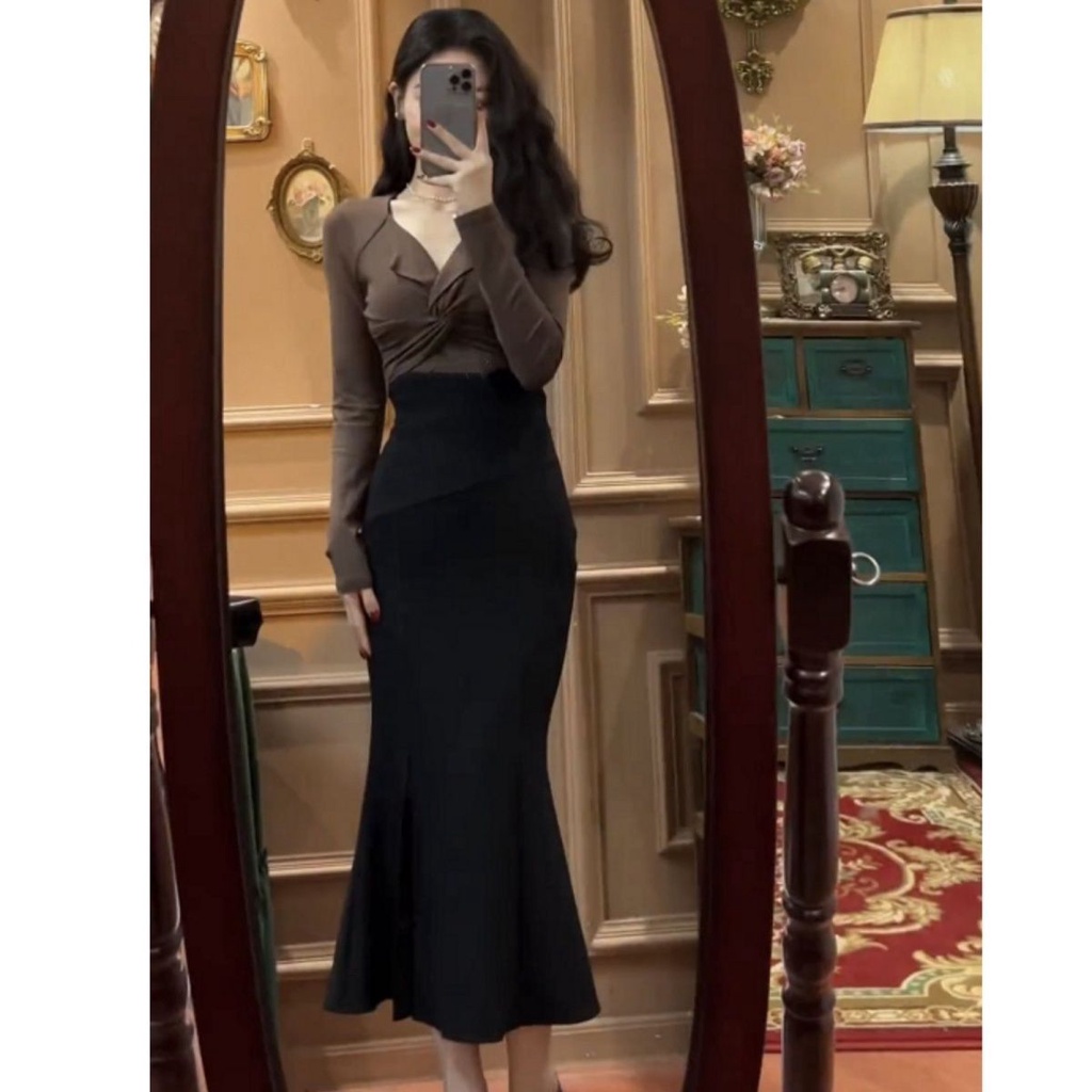 Red Musim Gugur dan Musim Dingin Net Setelan Merah Wanita 2022 Baru Twisted Lengan Panjang Top + Belahan Fishtail Rok Gaya Barat two-Piece Set