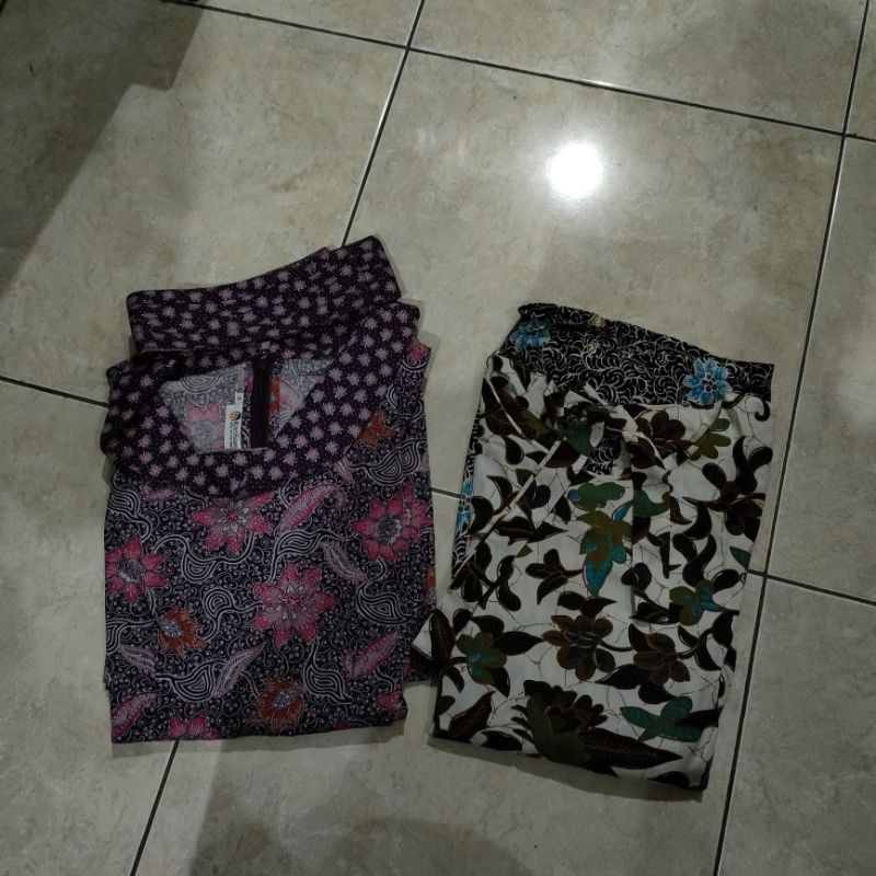 (PRELOVED) BATIK KERIS ORIGINAL PUTIH DAN UNGU WANITA