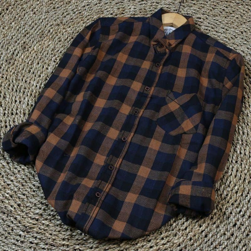Kemeja Flanel Pria Lengan Panjang Motif Kotak Kotak Kwalitas Premium Flanel Terbaru 2022 pria lengan panjang distro kasual santai casual katun kerja kantor putih merah marun hitam premium pria cowok laki laki wanita cewek perempuan terlaris murah viral-FL J