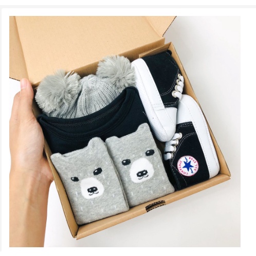 Hampers bayi newborn boy/girl / jumper baby / kado lahiran bayi / kaos kaki bayi
