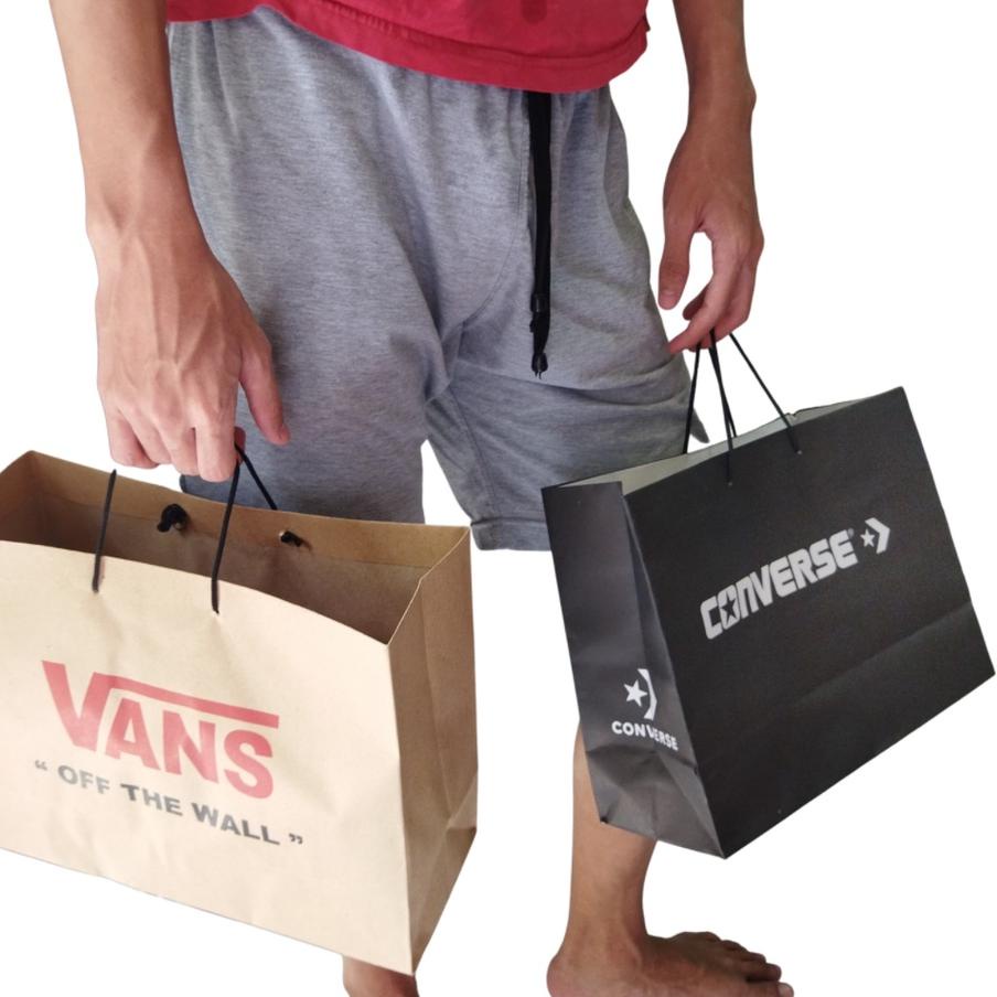 

RVN245 PAPER BAG VANS CONVERSE |||