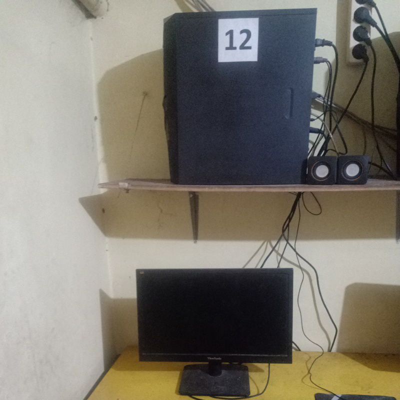 pc 1 set rakitan bekas murah ram 6gb/500gb hdd/ core duo G3250/ 19"