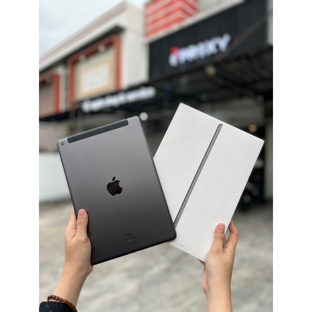 Ipad 8 128 GB Wifi Celuller ex iBox Fullset