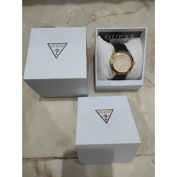 Jam tangan wanita merk Guess CLARITY GW0109L1 (Original black & Gold)