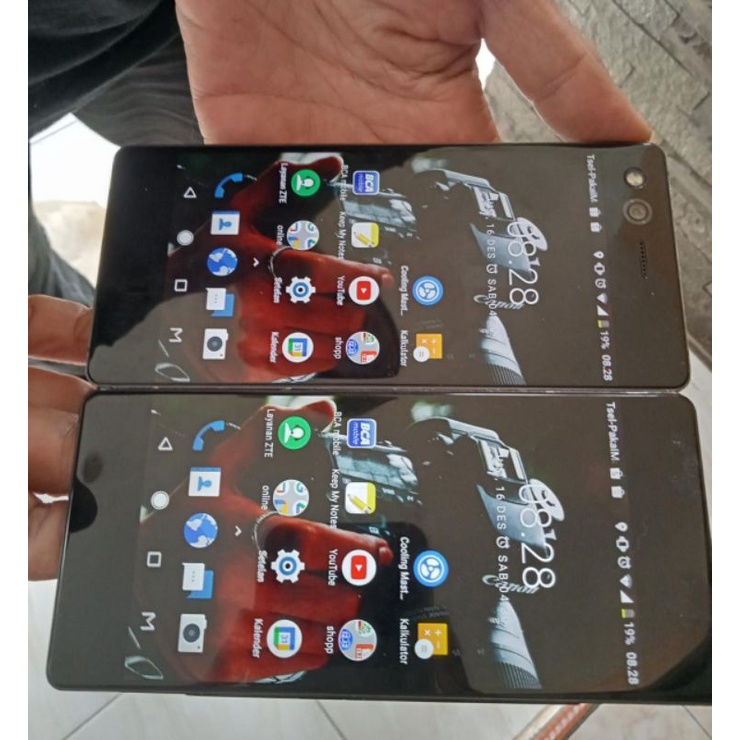 ZTE m axon