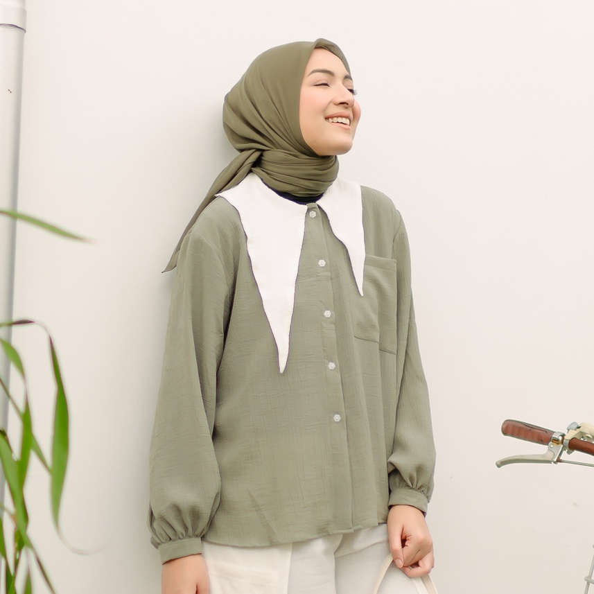 Lozy Hijab - Faye Collar Shirt (Kemeja Basic Kerah Unik)