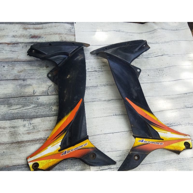 cover bodi sayap dalam jupiter z hitam original