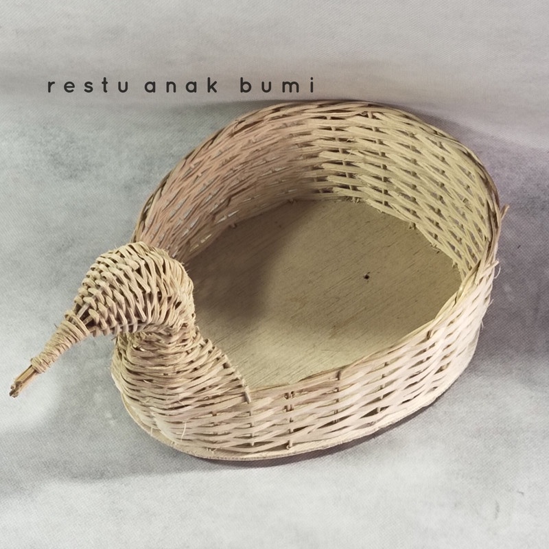 

(R040) Rotan Bebek 24x19cm/Hampers/Hantaran/Hadiah/Lamaran/Seserahan/Kado/Gift/Parcel Lebaran/Natal/Acara/Catering/Makanan/Minuman/Keranjang Buah/Souvenir/Wadah Serbaguna/Basket/Perabotan/Fruit Box/Sembako/Teh/Gula/Beras/Telur