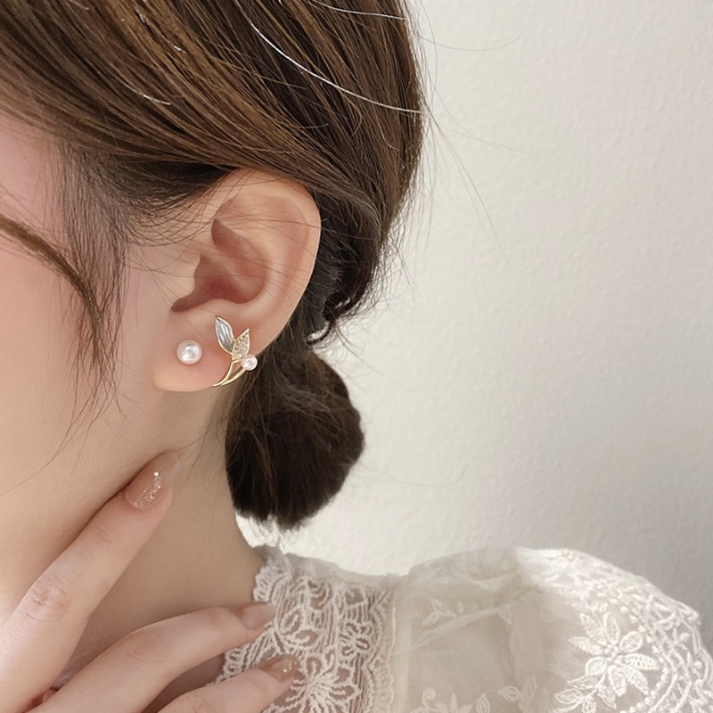 Anting Tusuk Motif Daun Hias Mutiara Imitasi Ala Korea Removable Untuk Wanita