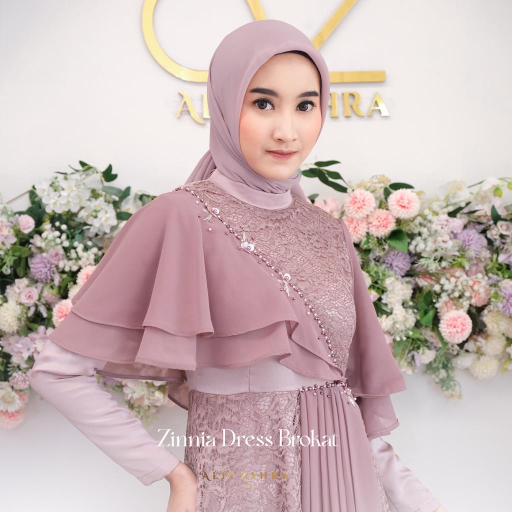 (PRE-ORDER) Zinnia Brokat Dress