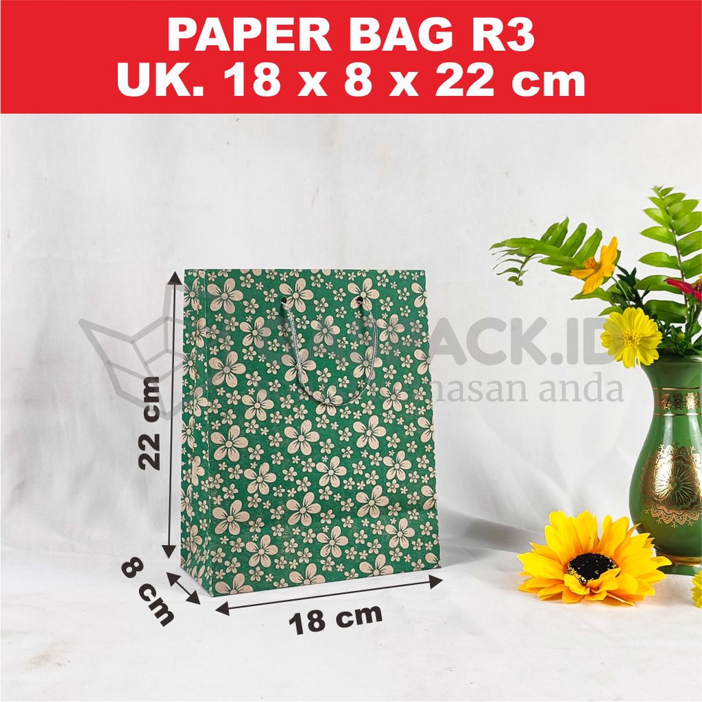 

R3 Paper Bag Tas Kertas Godie Bag Uk 18x8x22cm isi 12 pcs