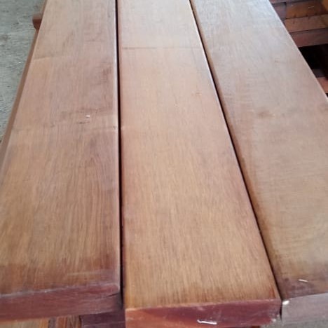 Lanj Decking Kayu Ulin Kalimantan / Papan Ulin / Kayu Tahan Air / Kayu Besi