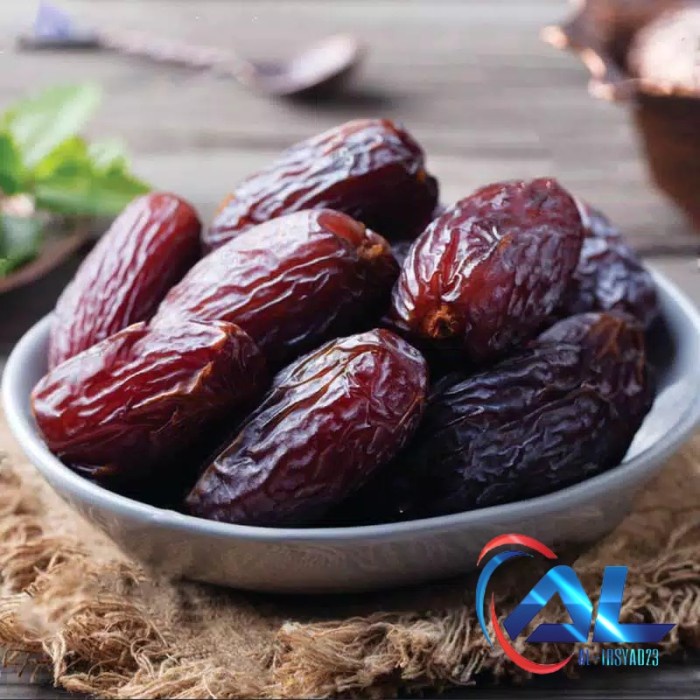 

KURMA MEDJOL 500GR JERICHO PALESTIN CLAS 1/KURMA RAJA
