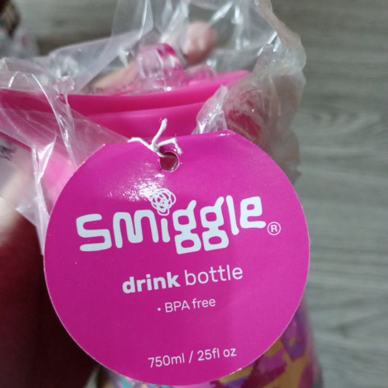 Botol Minum Smiggle BFF