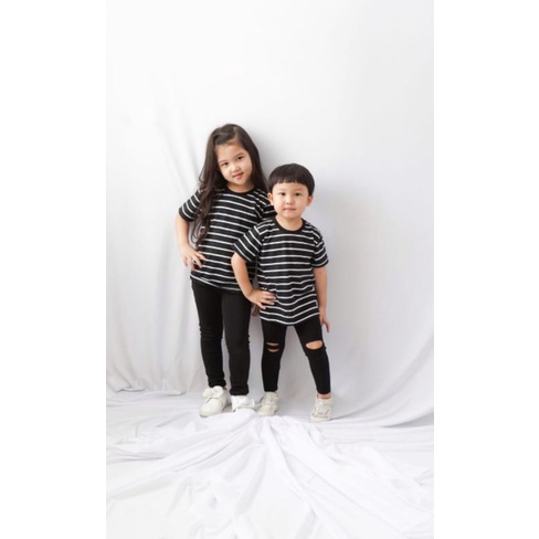 Kaos Anak Salur Stripe Dominan Garis Basic Series Pria Wanita Cotton Combed