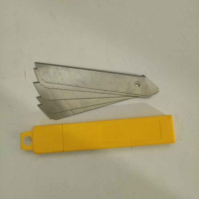 

REFILL ISI ULANG CUTTER BESAR PACK L-150 / SDI