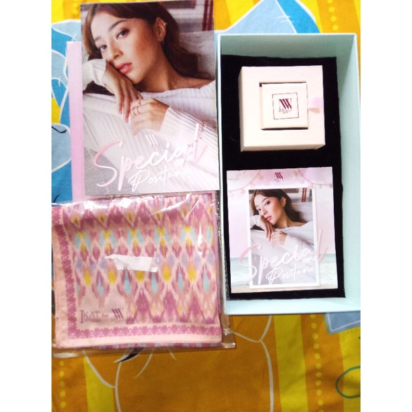 scarf nikita willy gold X Ikat indonesia