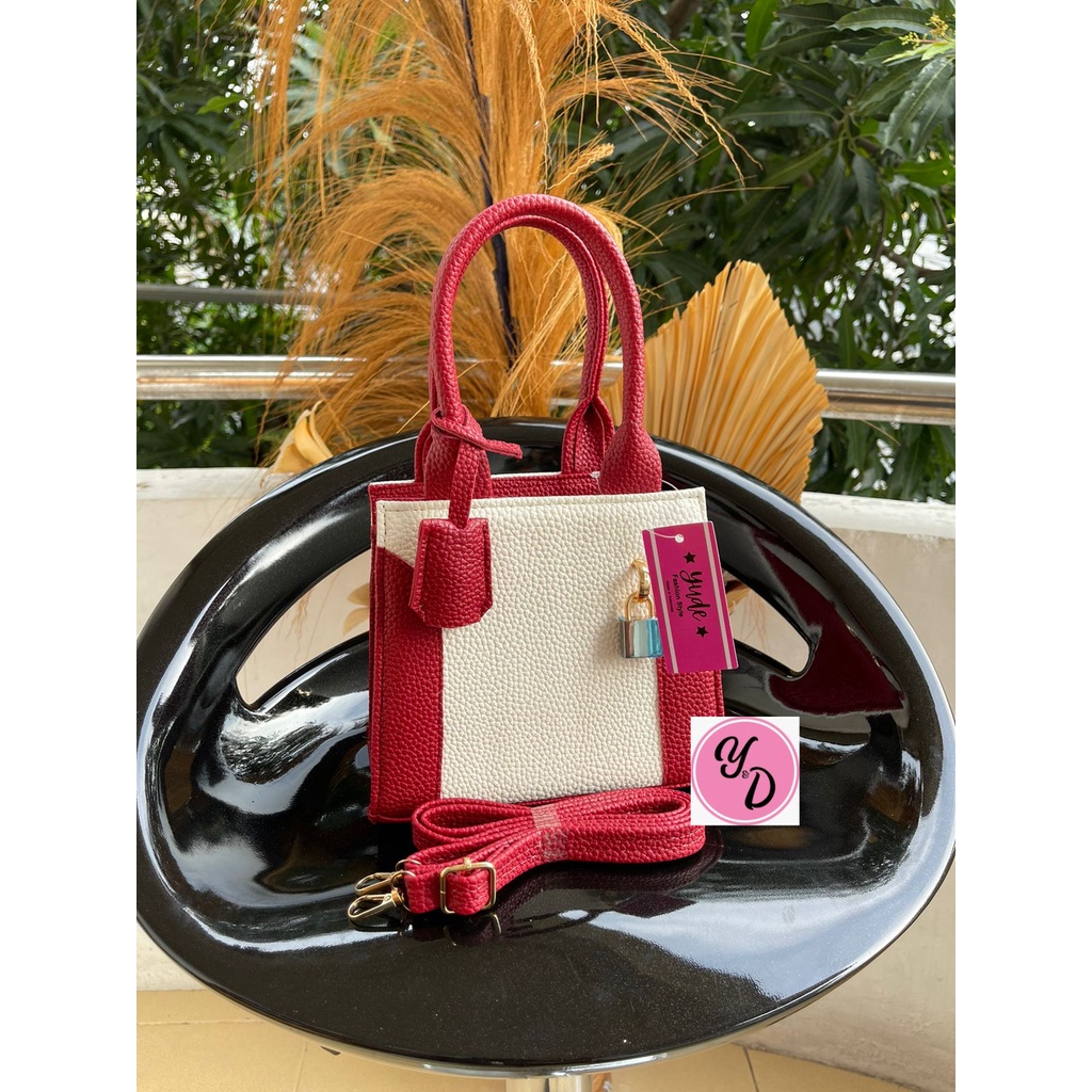 ANGGUN SLING BAG / TAS SELEMPANG WANITA / TAS WANITA BAHAN JERUK FREE GEMBOK KODE ANGGUN