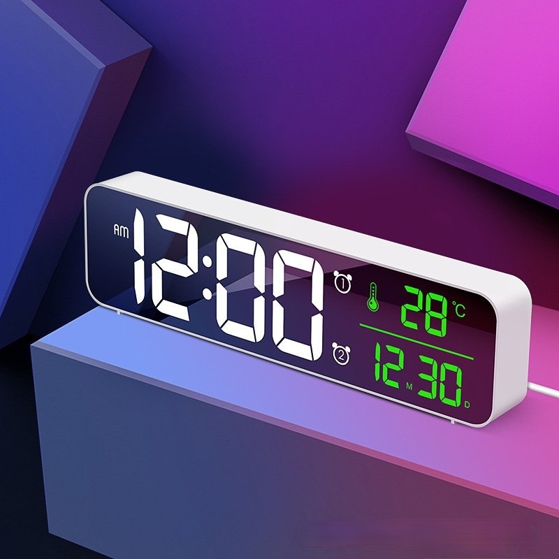 Produk Dekorasi Natal/Alarm Digital Dengan Kalender Jam Dinding LED Snooze Light-Jam Meja emitting Putar Musik Perlengkapan Kantor Sekolah Rumah Kreatif/Hot Sale