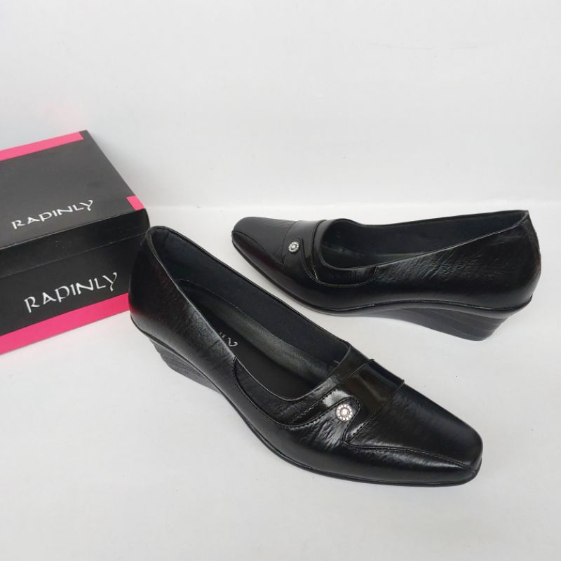 Sepatu Pantofel Wedges Wanita Kulit Asli