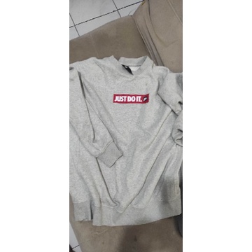 Crewneck Nike abu