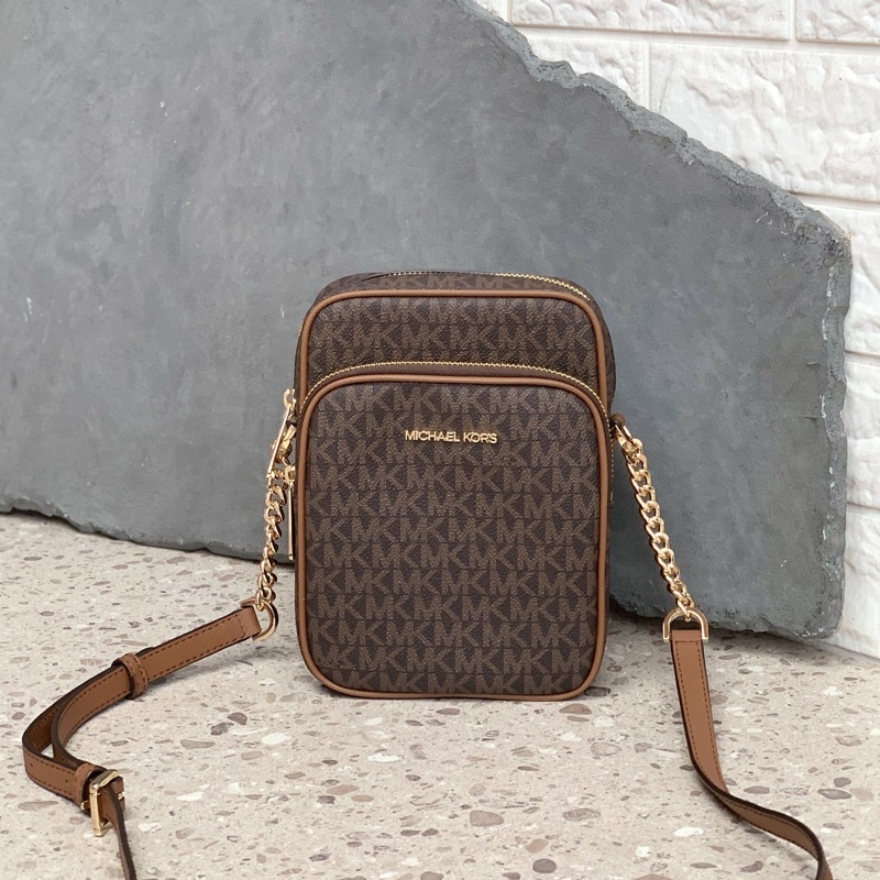 MK JET SET TRAVEL MEDIUM NS CHAIN XBODY