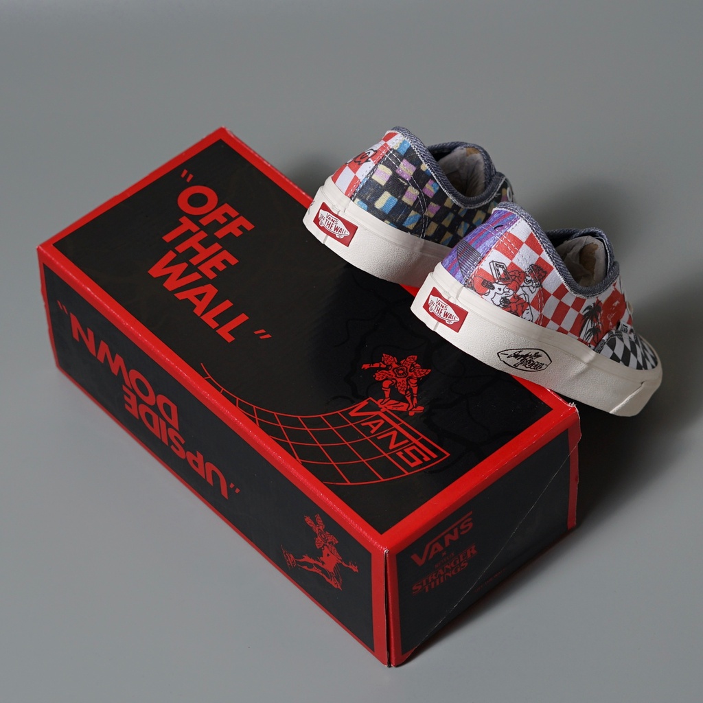 VANS AUTHENTIC X STRANGER THINGS &quot;SUFFER BOYS PIZZA&quot; ORIGINAL 100%