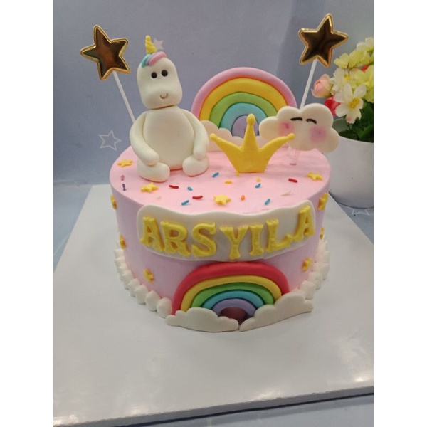 

Kue Ulang Tahun / Tart Cake karakter Unicorn figurin fondant