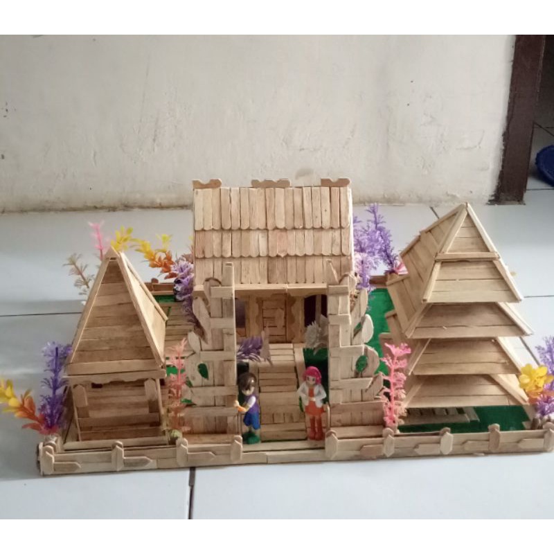 Miniatur Rumah Adat Bali