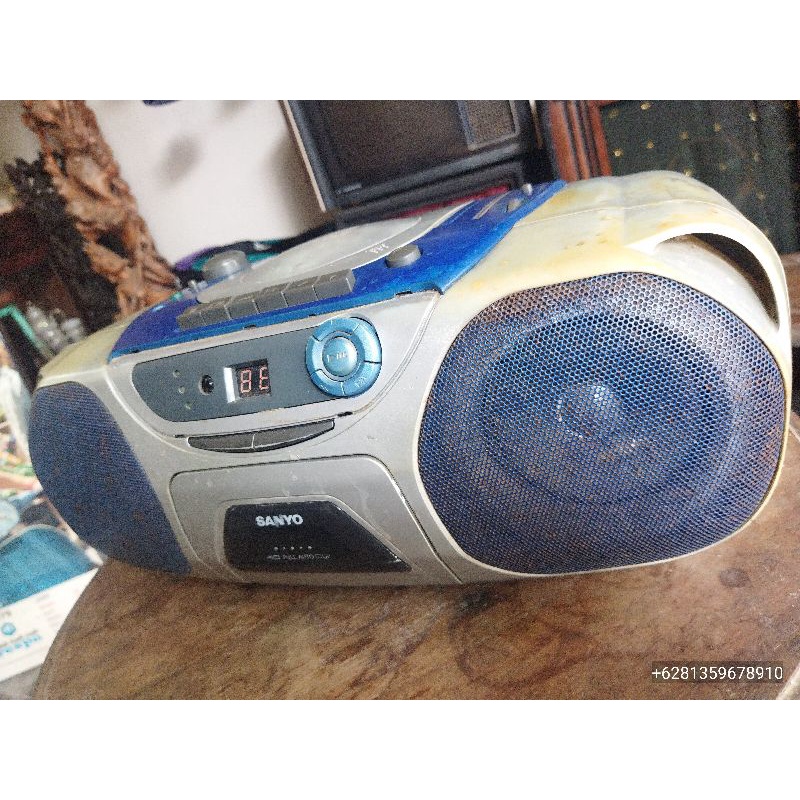 Radio Tape Sanyo Jadul