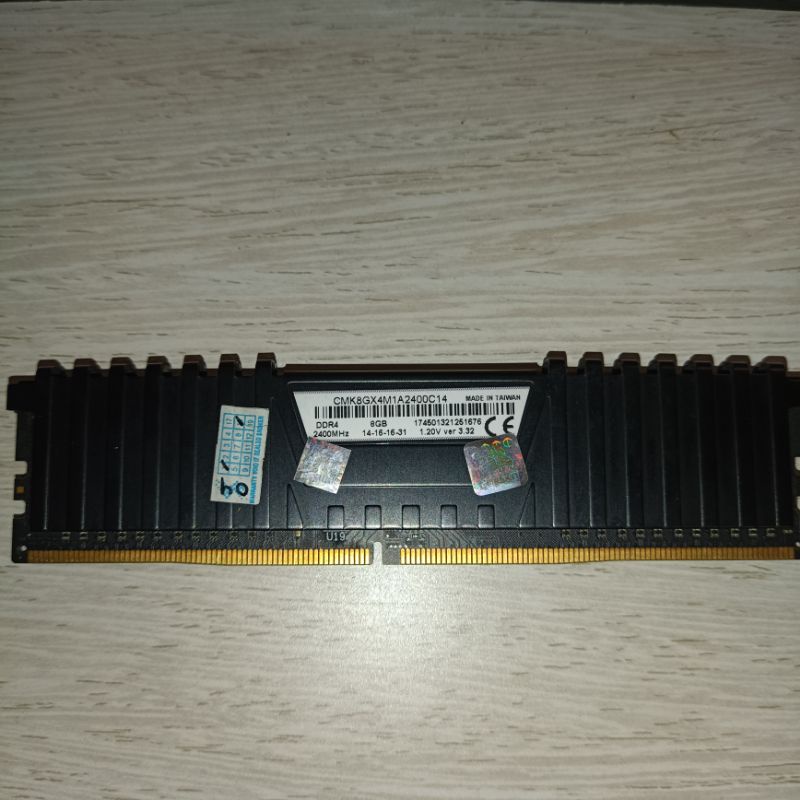 RAM Corsair Vengeance LPX DDR4 8Gb 2400 MHz