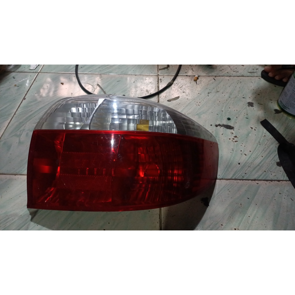 Stoplamp lampu belakang kanan vios 2003 2004
