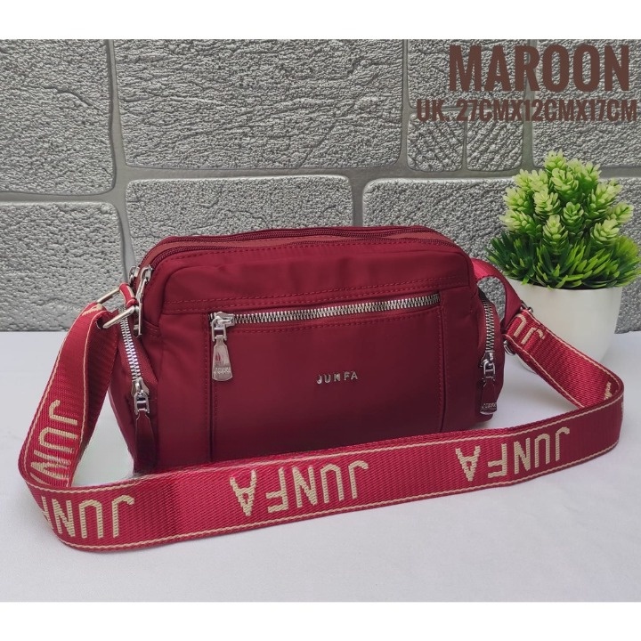 Tas Selempang Junfa 9780-362 Size 26x10x15 cm. Tas Wanita Tas Selempang wanita Import Tas Junfa Parasut BEST SELLER TERBARU BISA BAYAR DITEMPAT.!!!!