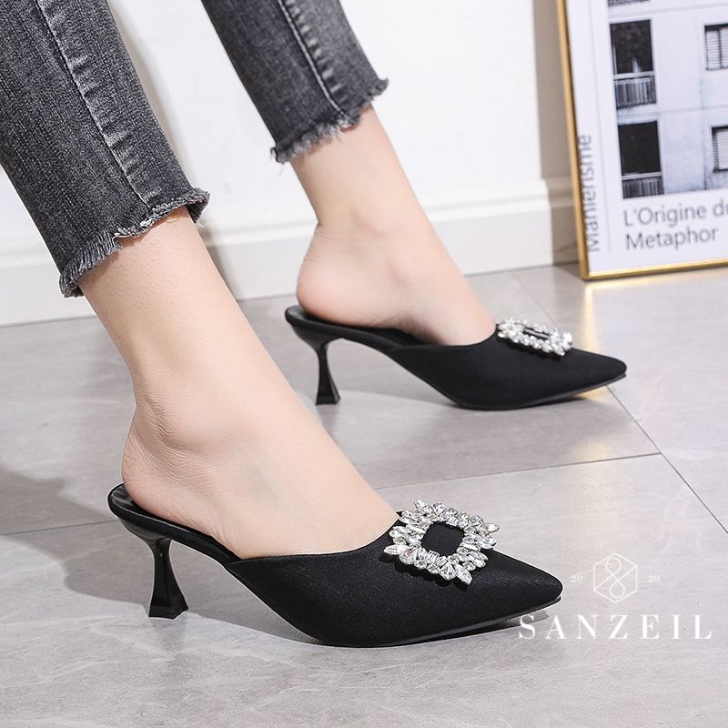 Heels Wanita GO1717 Heels Import