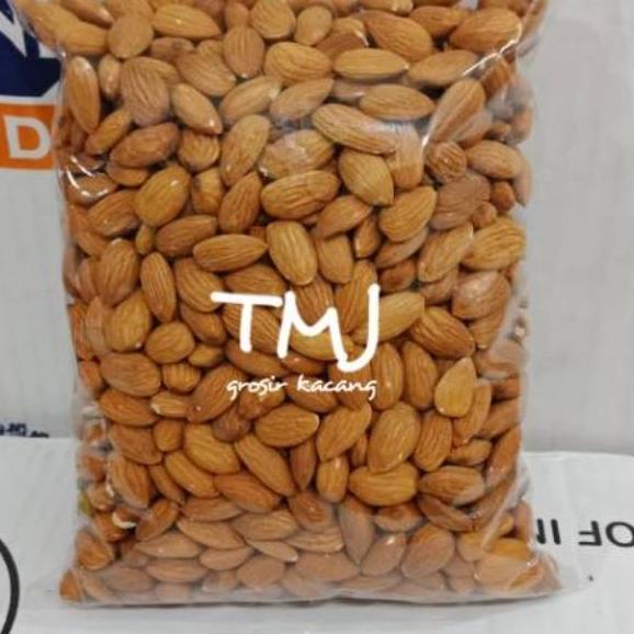 

New | BMH|KACANG ALMOND MENTAH KUPAS PREMIUM 1KG (uk 27/30)