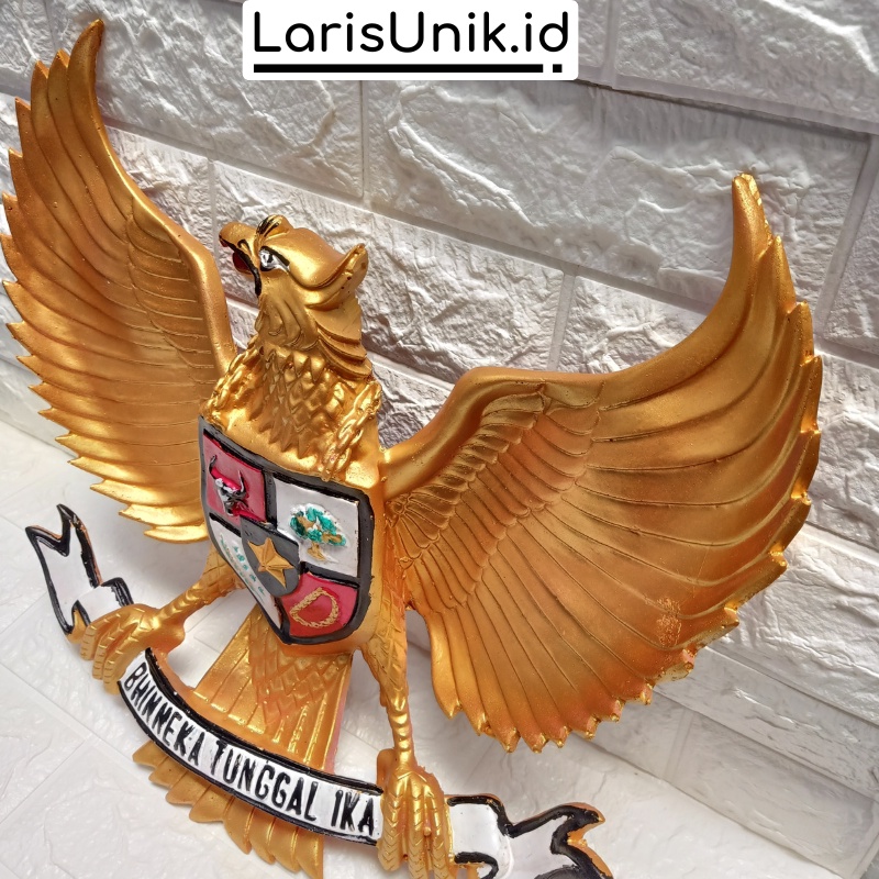 Hiasan Dinding Garuda Pancasila Lambang Negara 3 Dimensi Fiber Logo Burung Garuda Gold Timbul Cekung