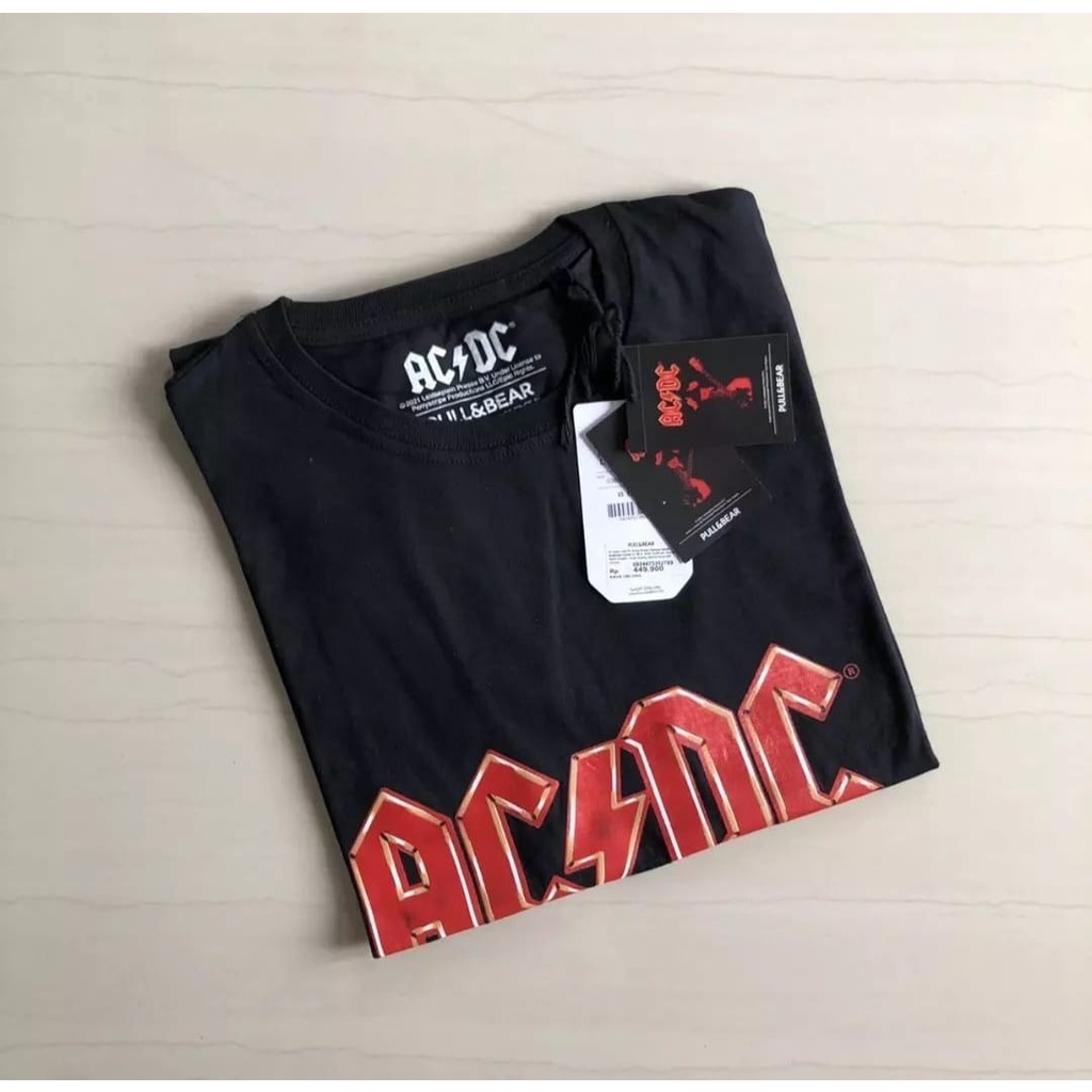 Tshirt Pull & Bear Collabs ACDC/Kondisi FullTag/Bercode/Money Guaranted 100%