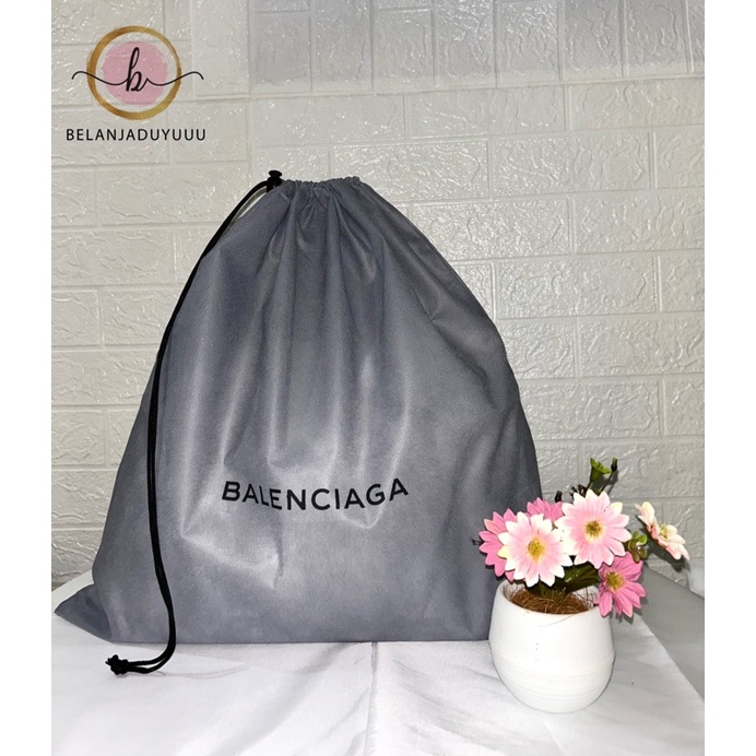 Balenciaga Dustbag Abu abu /  Db Pengganti / Sarung Tas