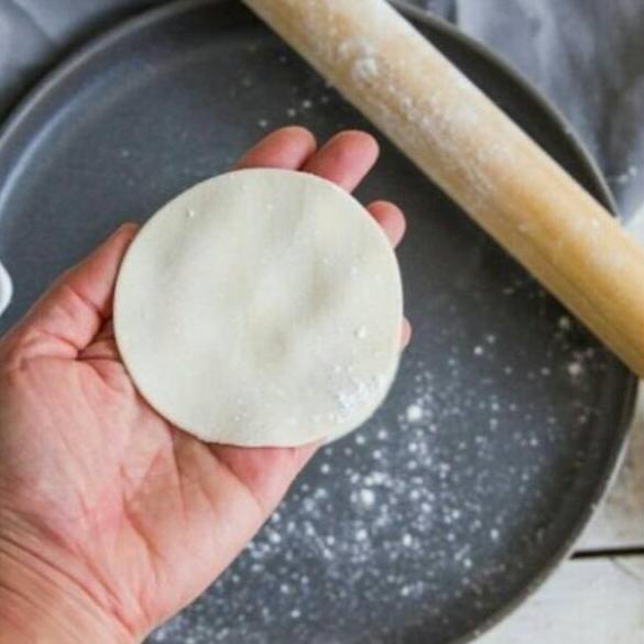 

『Perdana』 Kulit Dimsum Isi 100 Lembar Kulit Gyoza Kulit Hakau Kulit Pangsit Bulat 8cm