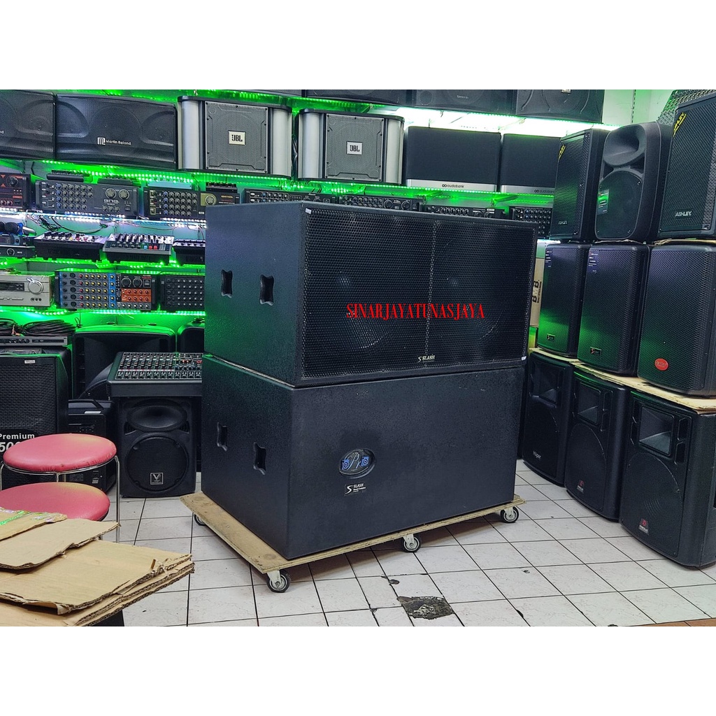 SUBWOOFER PASIF SLASH SP218 SOBWOOFER DOUBLE. SPEAKER 18 INCH SLASH AP218 SPEAKER.SUBWOOFER 2X18INCH