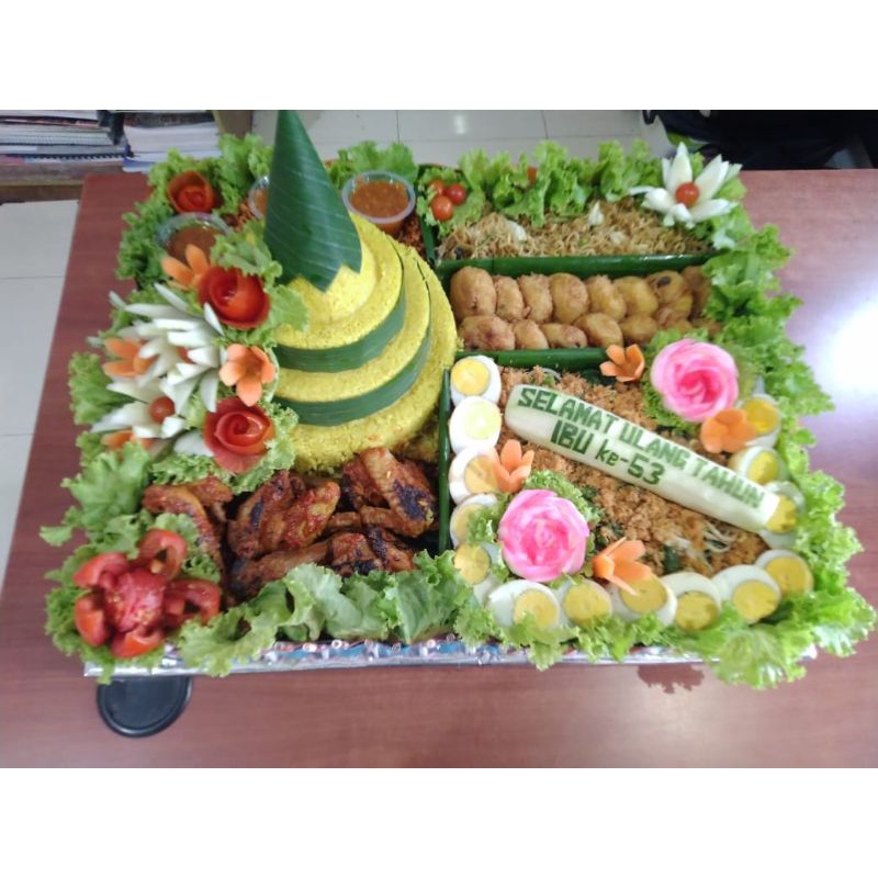 Nasi Tumpeng 15 porsi