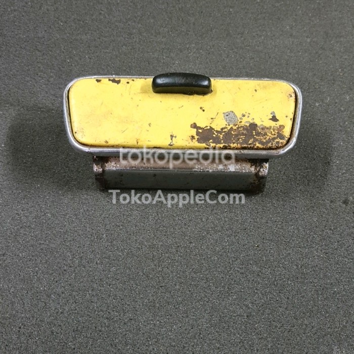 {BEKAS} Asbak Toyota Hardtop FJ40 Limited