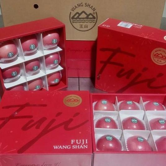 

APEL FUJI WANGSHAN SPECIAL GIFTBOX IMLEK HAMPERS BUAH ISI 9 TH56464T