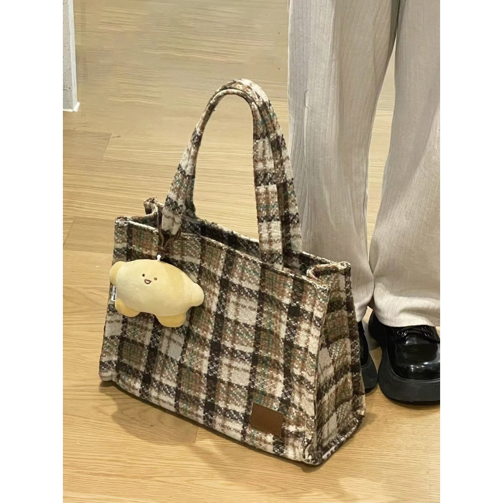 ✖✑❁Sera woolen plaid handbag bag female 2022 new large-capacity niche commuter tote bag student class shoulder bag