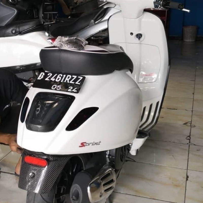 DUDUKAN PLAT NOMER BELAKANG VESPA LX S LXV PRIMAVERA SPRINT VESPA MTC [AJP]