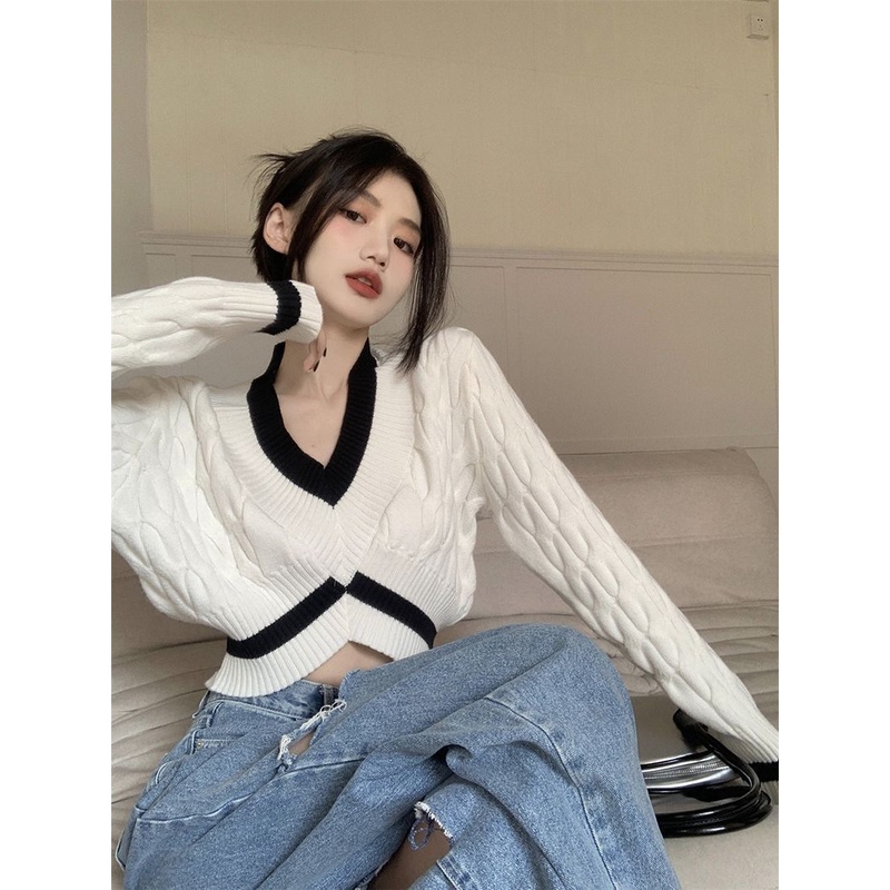 V-neck paragraf pendek sweater rajutan longgar sweater rajutan wanita orang kecil musim gugur dan mu