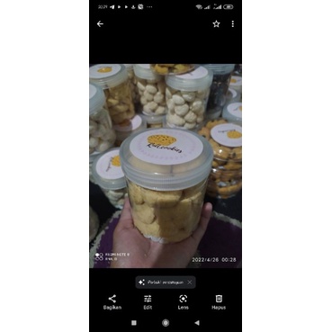 

kue kering almond cheese