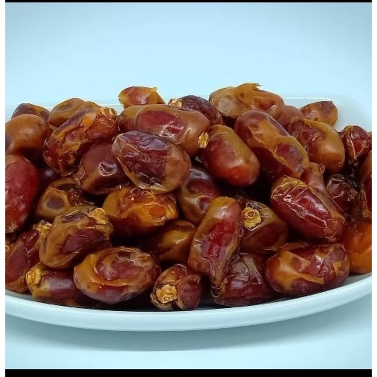 

Kurma khalas sa'ad 1kg / kurma khalas 1 kg / kurma khalas saad 1kg murah / khalas 1kg