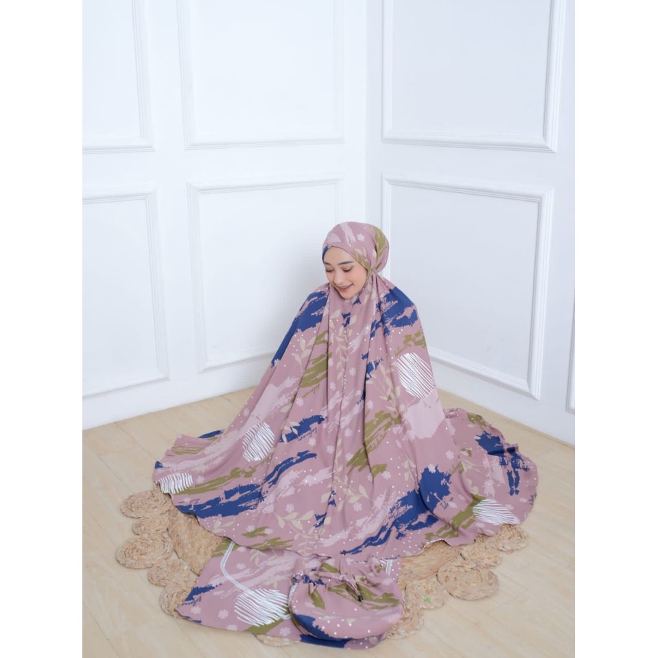 Mukena Hulya Dalanova